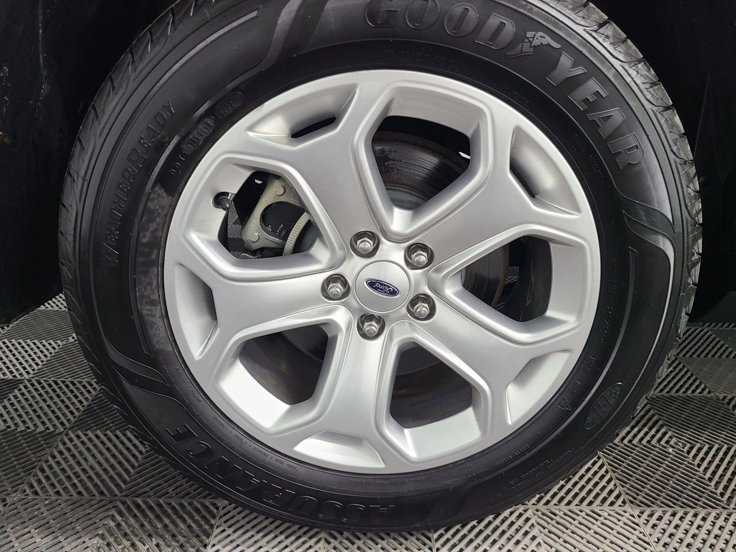 Used 2011 Ford Edge SEL w/ 202A Rapid Spec Order Code FWD image 16