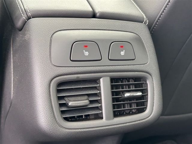 Used 2023 Buick Envision Avenir AWD/4WD image 19
