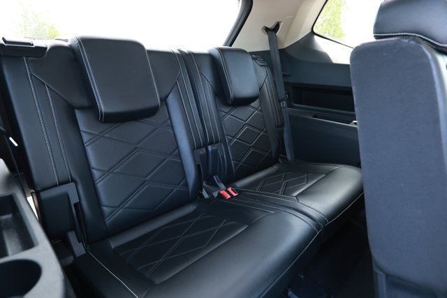 Used 2024 Volkswagen Atlas SE FWD image 32