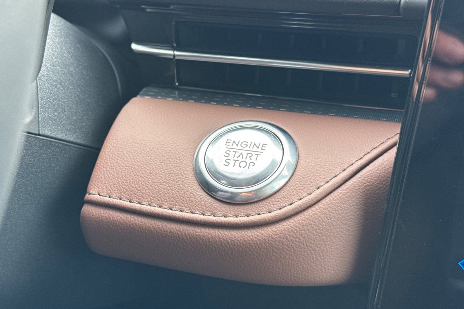 New 2026 Lincoln Nautilus Reserve image 20