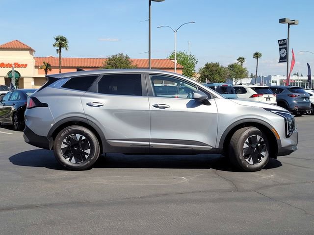 New 2026 Kia Sportage LX FWD image 4