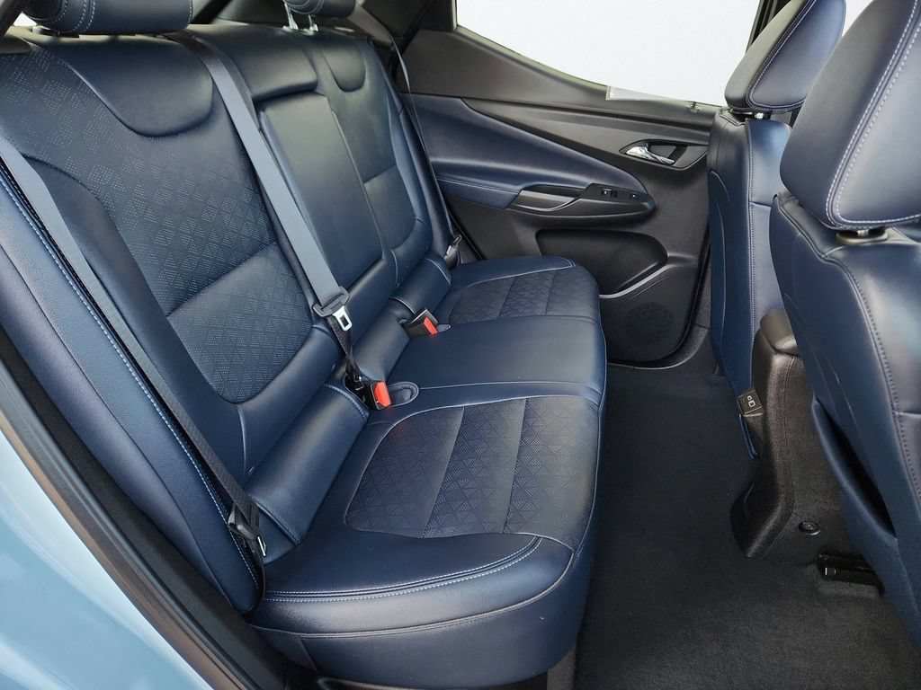 Used 2023 Chevrolet Bolt EUV Premier w/ Sun & Sound Package FWD image 28