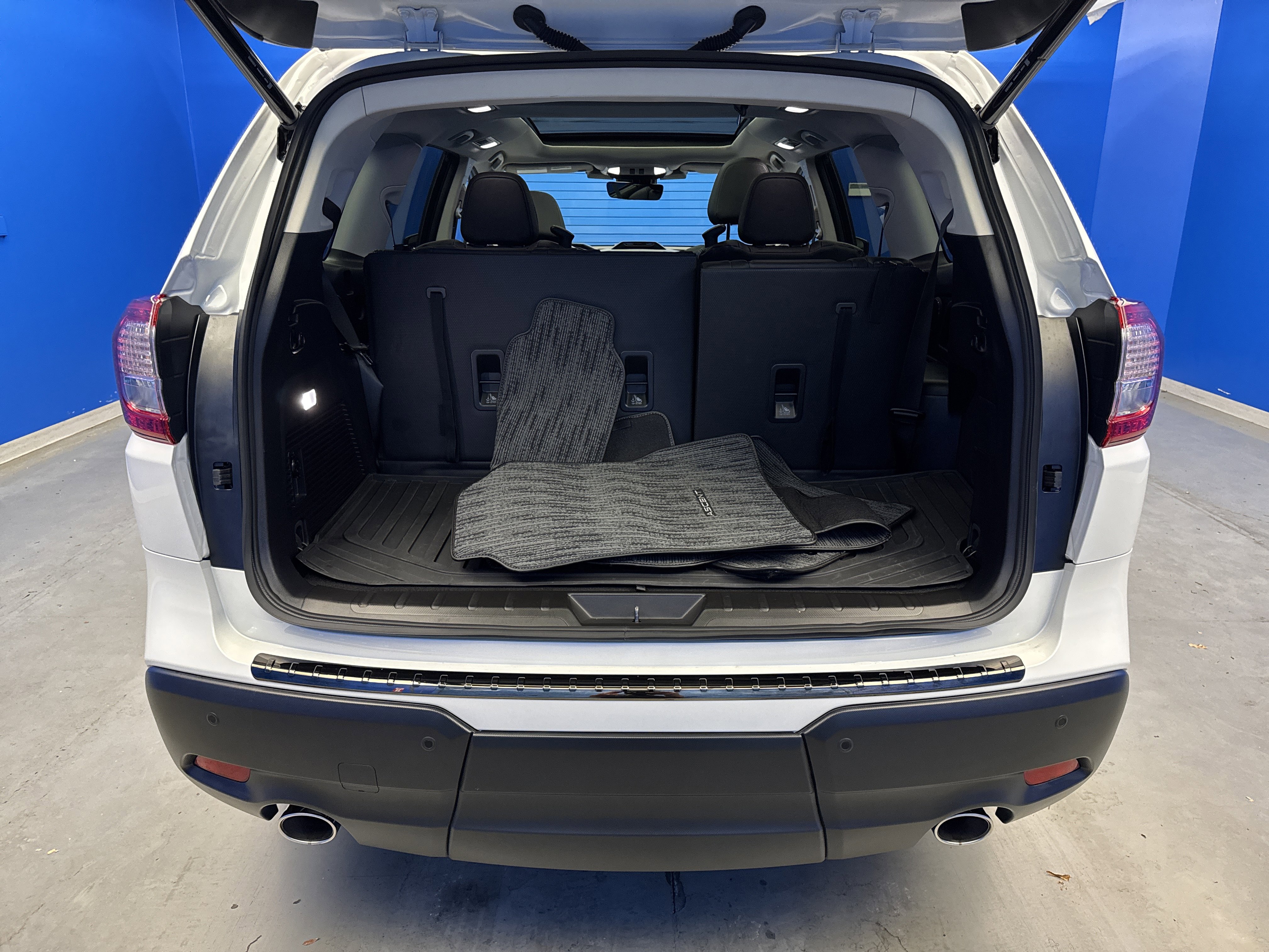 Certified 2025 Subaru Ascent Bronze Edition image 29