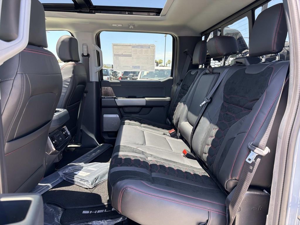 New 2026 Ford F250 Lariat w/ Black Appearance Package AWD/4WD image 26