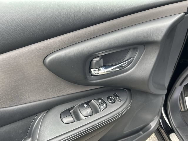 Certified 2023 Nissan Murano SV w/ SV Midnight Edition Package AWD/4WD image 16