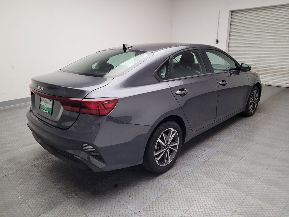 Used 2024 Kia Forte LXS image 9