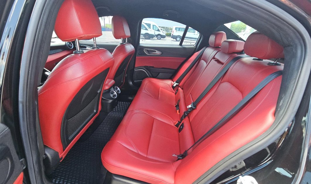 Used 2020 Alfa Romeo Giulia w/ Nero Edizione RWD image 6