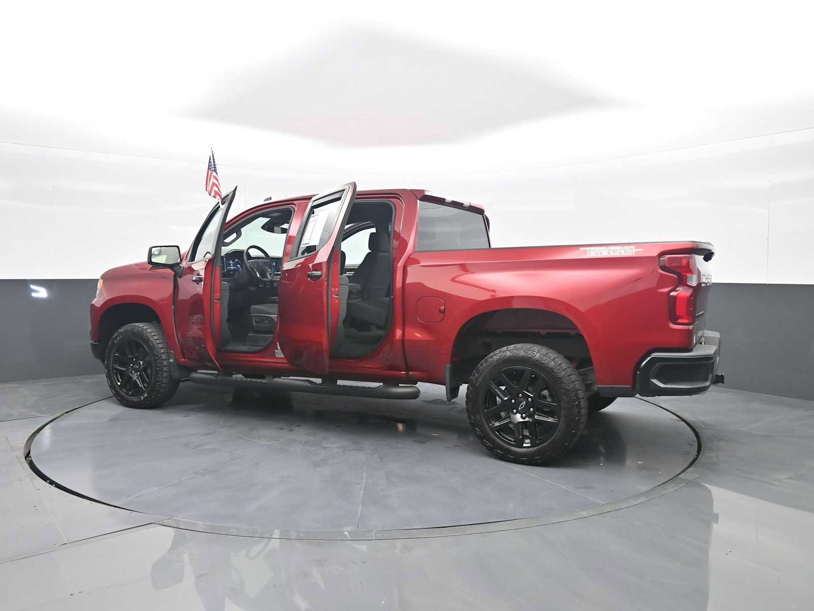 Used 2024 Chevrolet Silverado 1500 LT Trail Boss w/ LPO, Dark Essentials Package AWD/4WD image 44