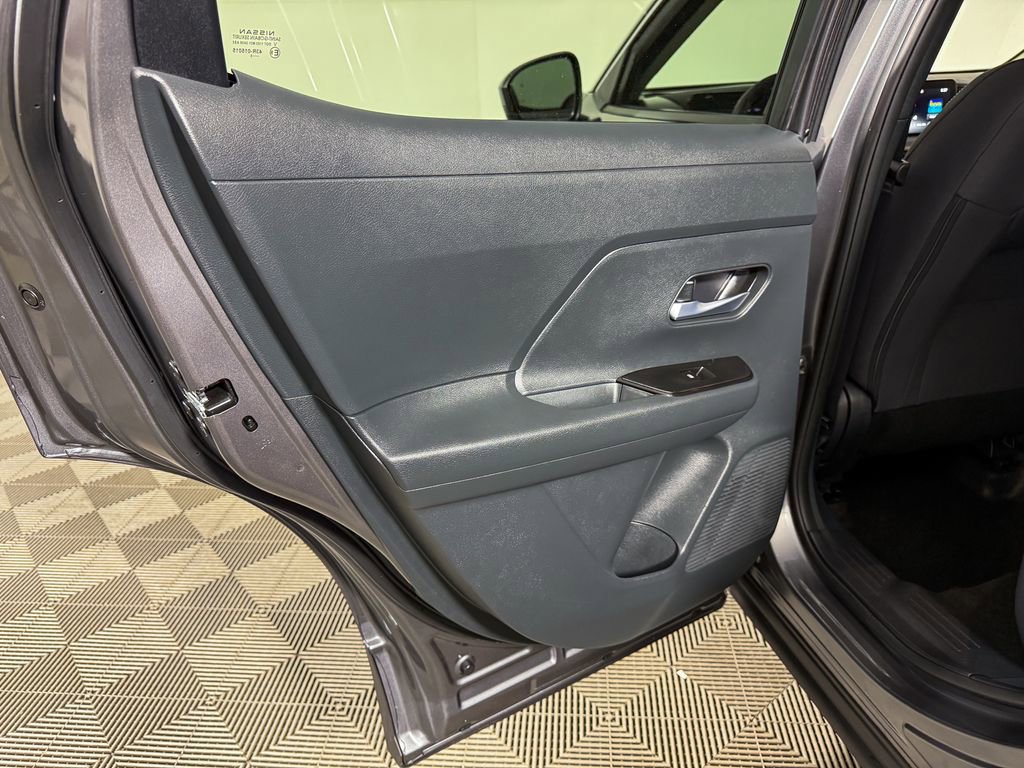 Certified 2025 Nissan Kicks SV image 34