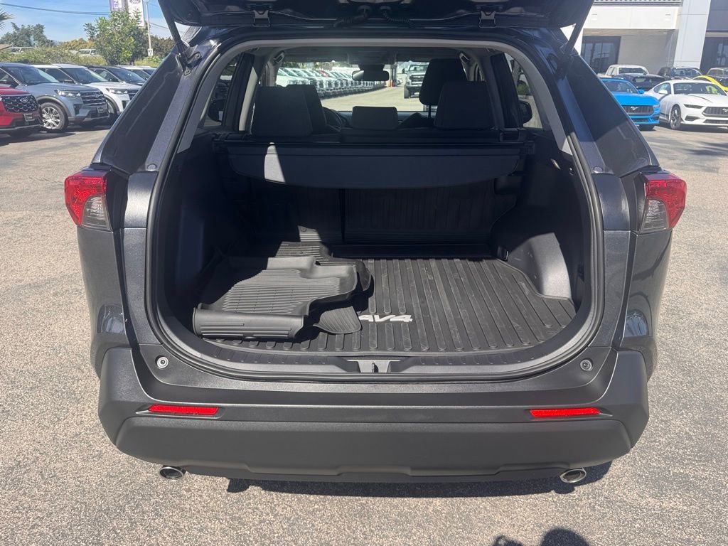 Used 2025 Toyota RAV4 LE image 13