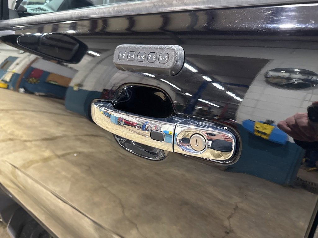 Used 2019 Ford Ranger Lariat w/ Equipment Group 501A Mid image 14