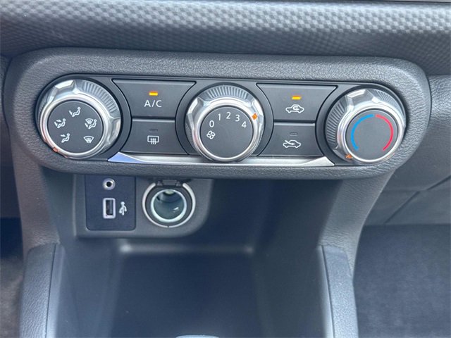 New 2025 Nissan Kicks Play S image 29