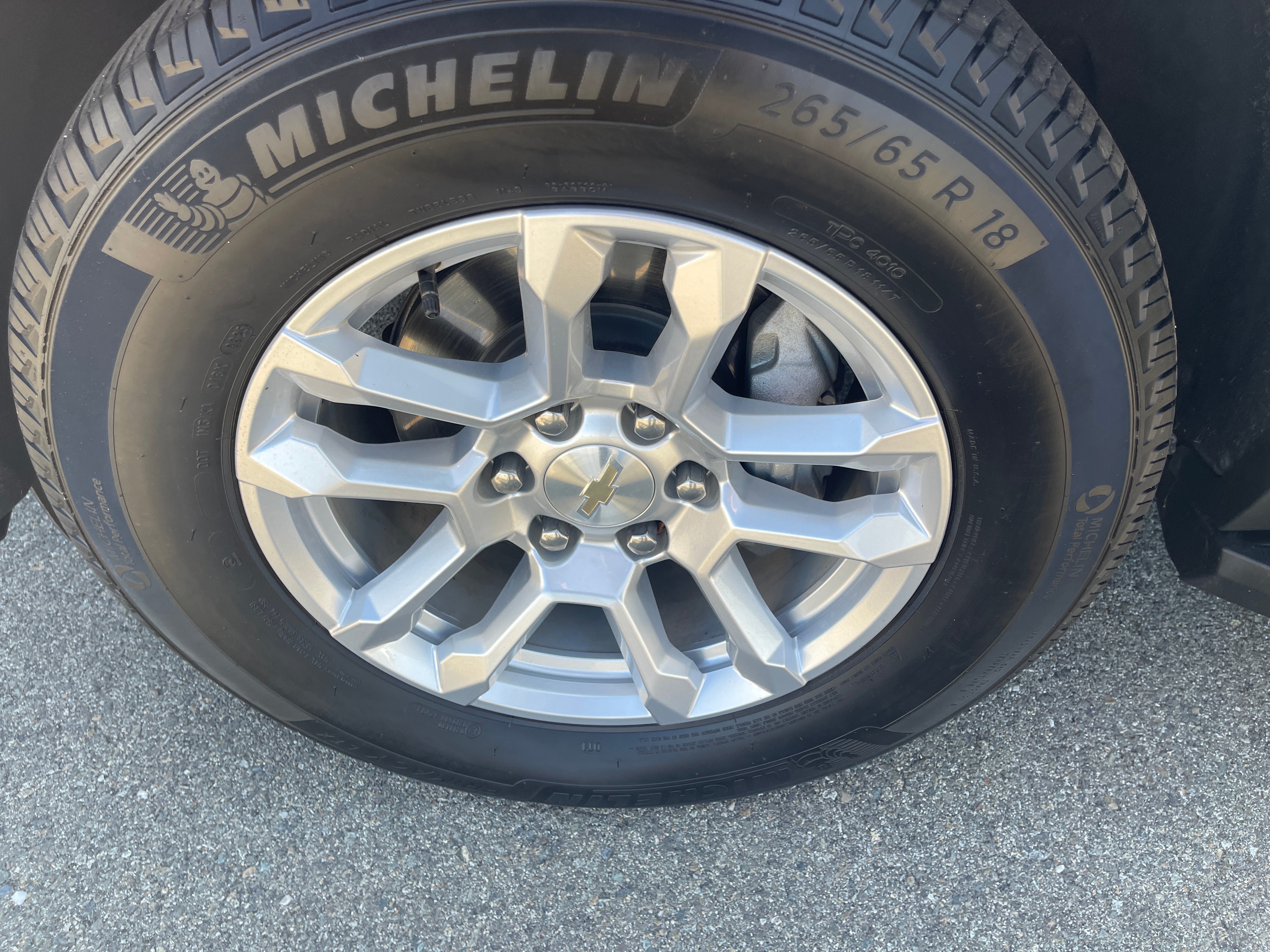 Used 2025 Chevrolet Tahoe LT AWD/4WD image 19