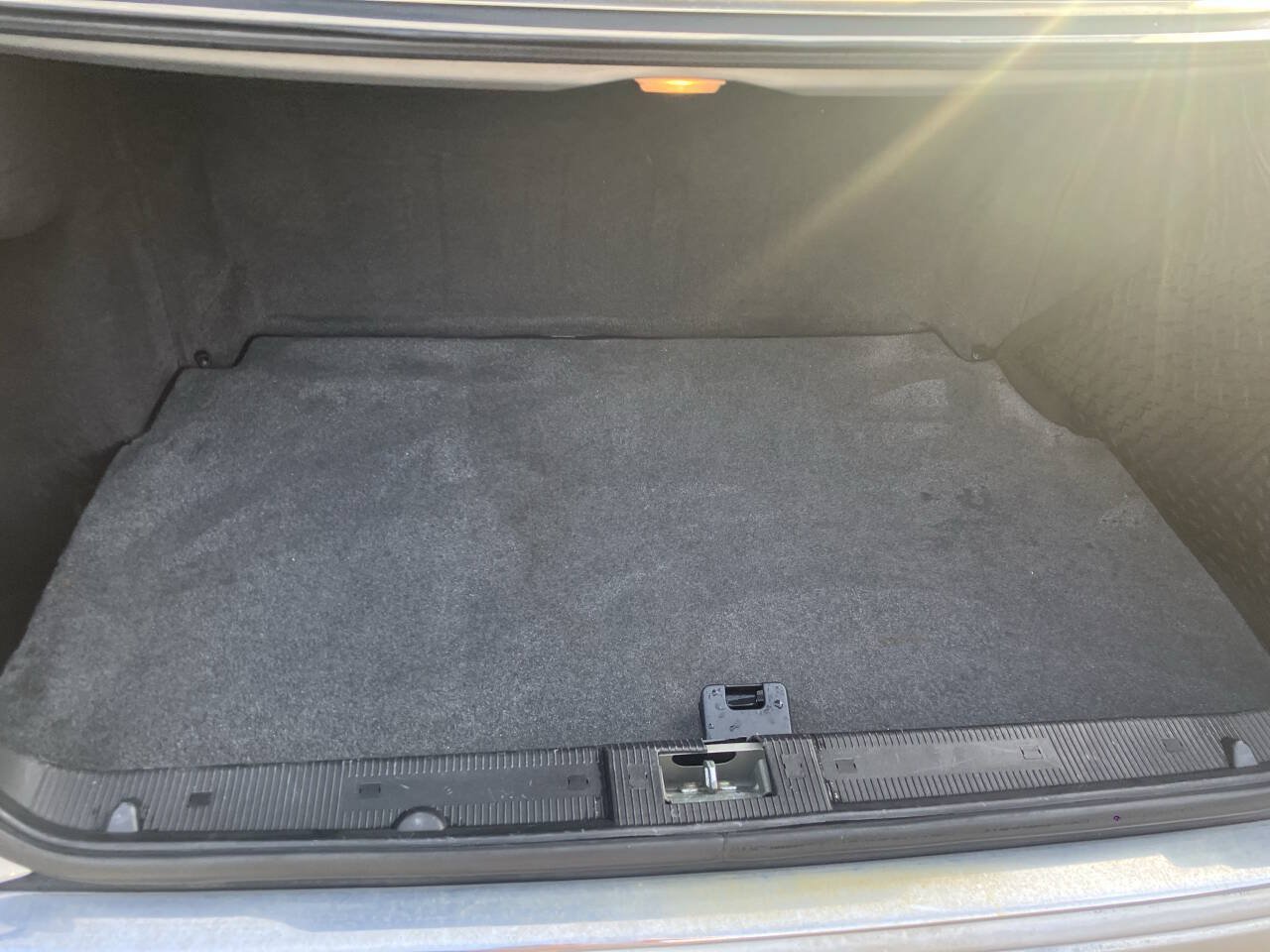 Used 1999 Mercedes-Benz E 430 Sedan image 33