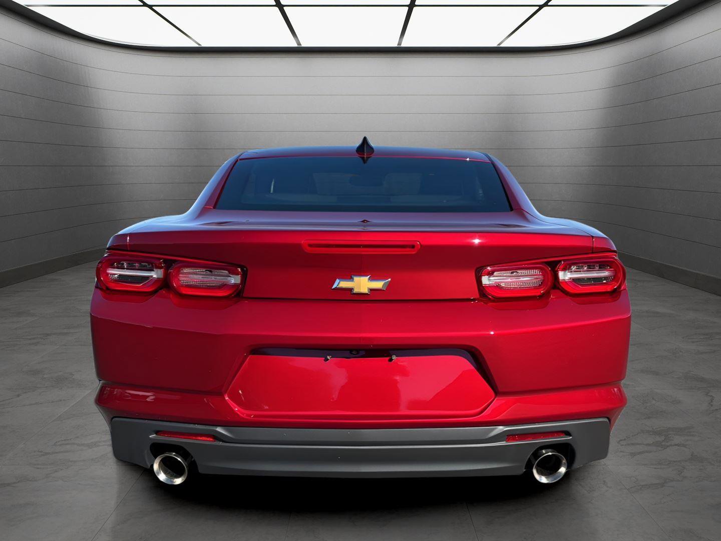 Used 2022 Chevrolet Camaro LT image 2