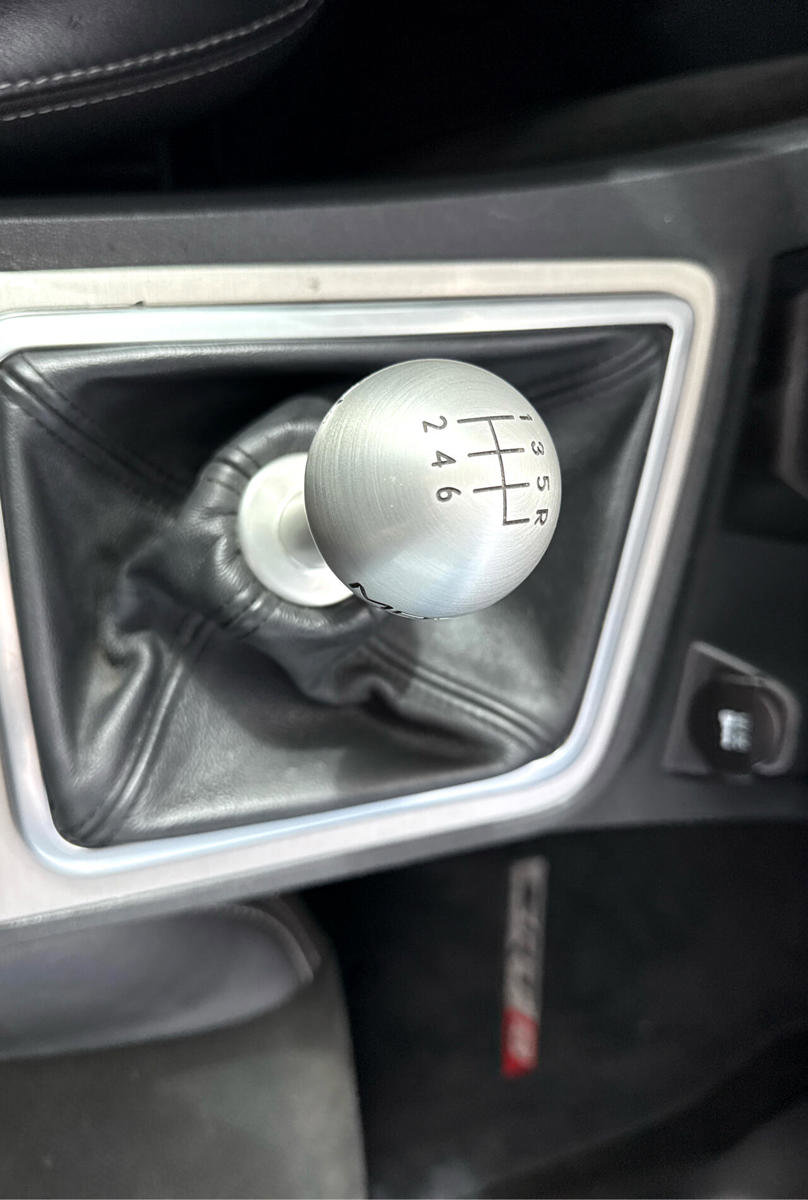 Used 2011 Dodge Challenger SRT8 image 21