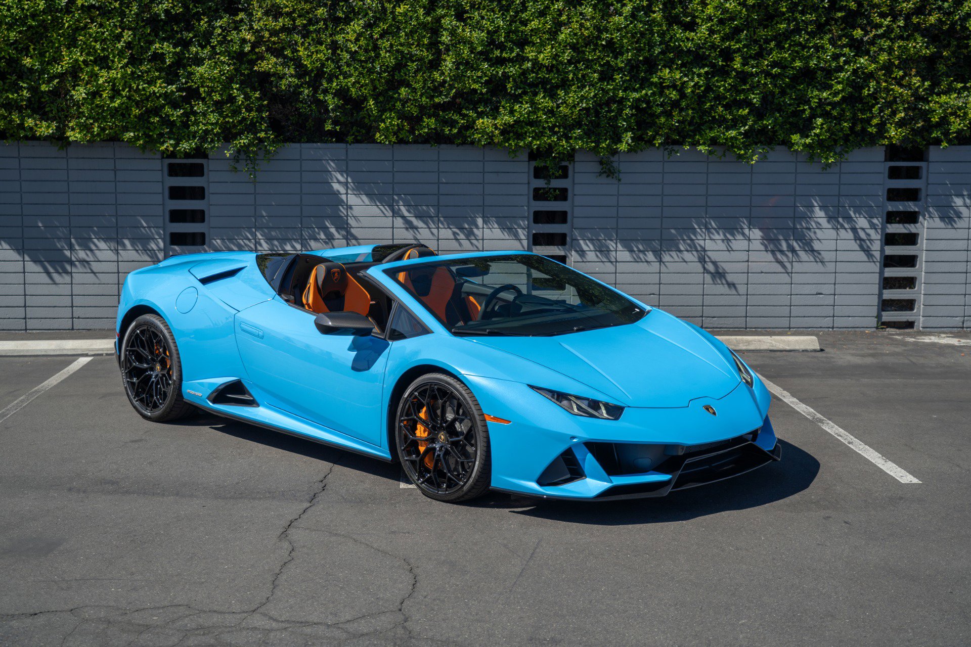 Used 2024 Lamborghini Huracan EVO image 12