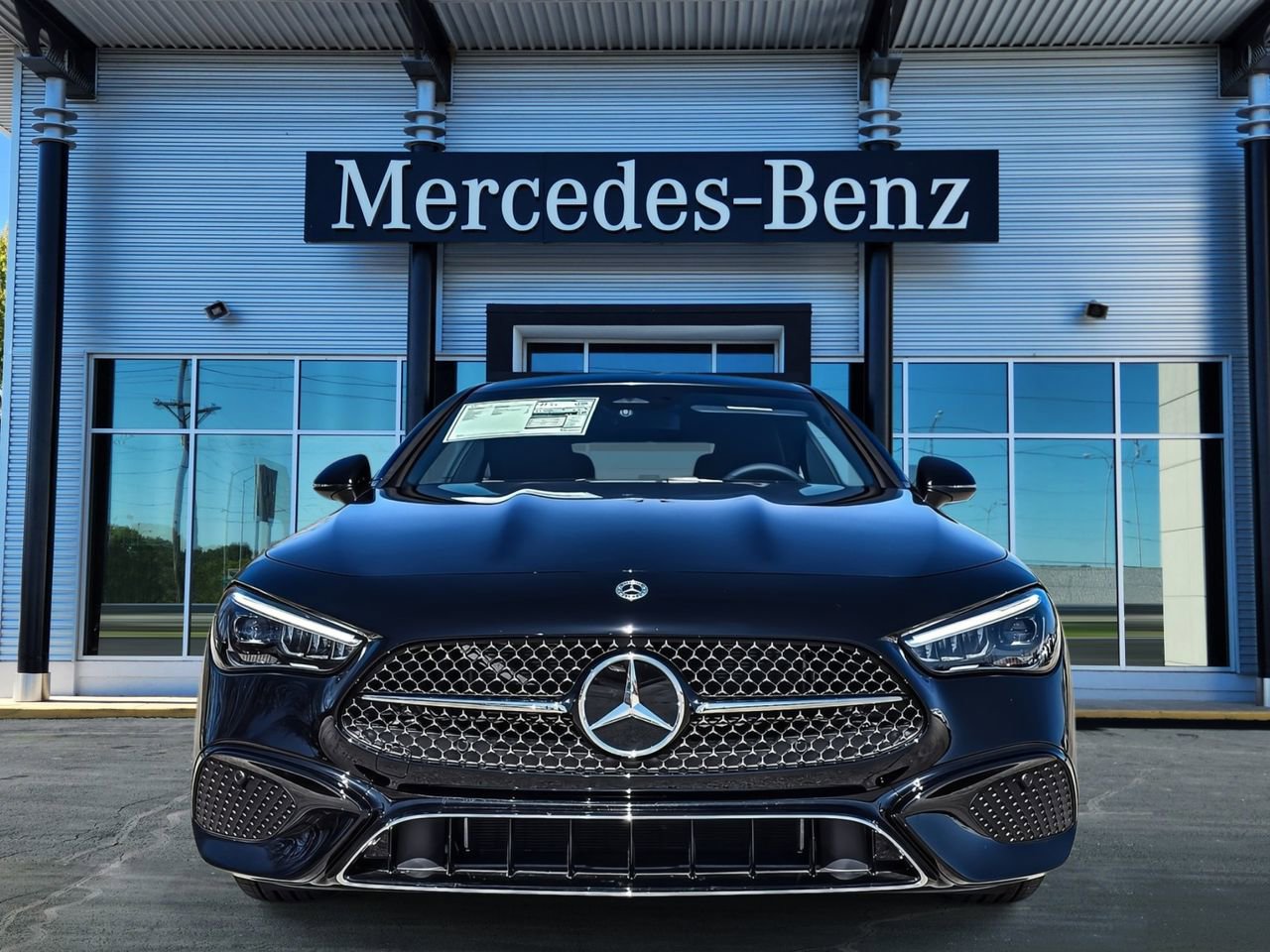 New 2026 Mercedes-Benz CLE 300 4MATIC Coupe image 2