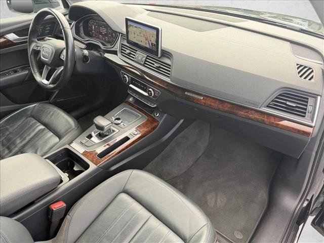 Used 2018 Audi Q5 2.0T Premium Plus w/ Premium Plus Package AWD/4WD image 17