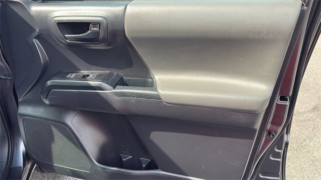 Used 2022 Toyota Tacoma SR image 29