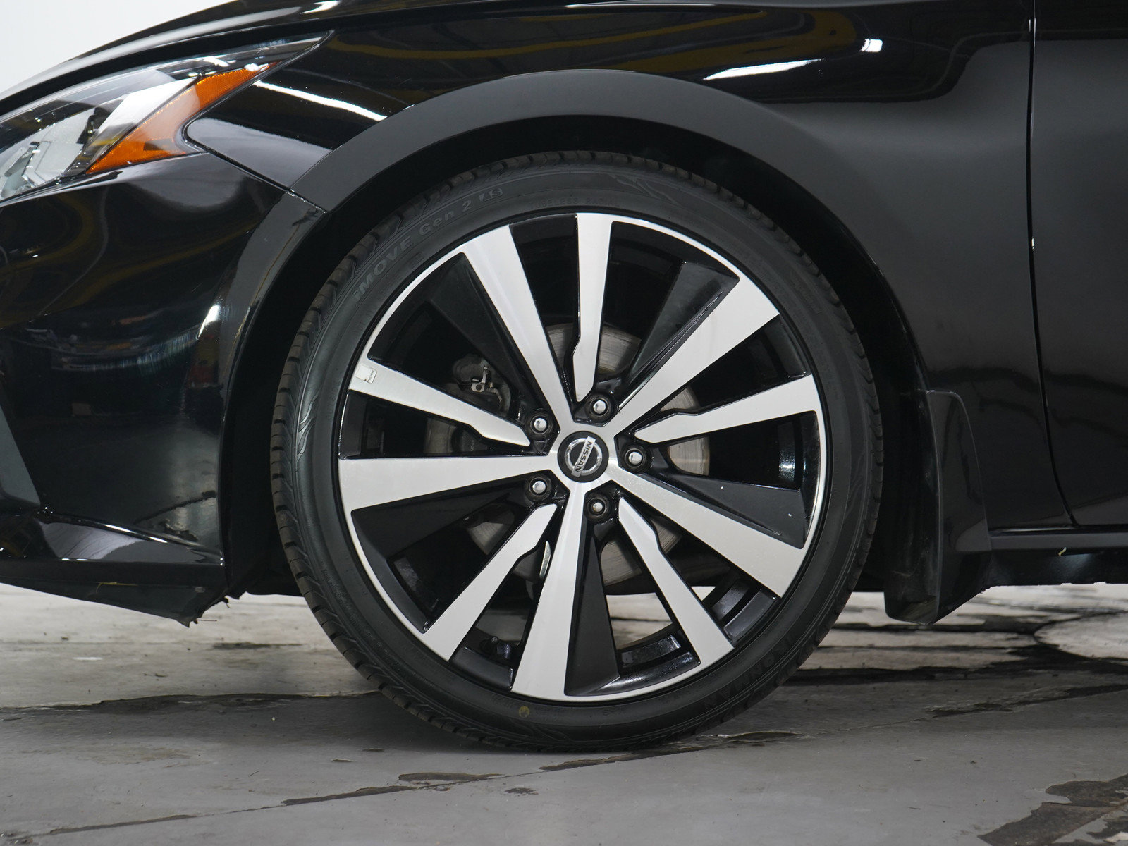 Used 2020 Nissan Altima 2.5 SR w/ Premium Package AWD/4WD image 29