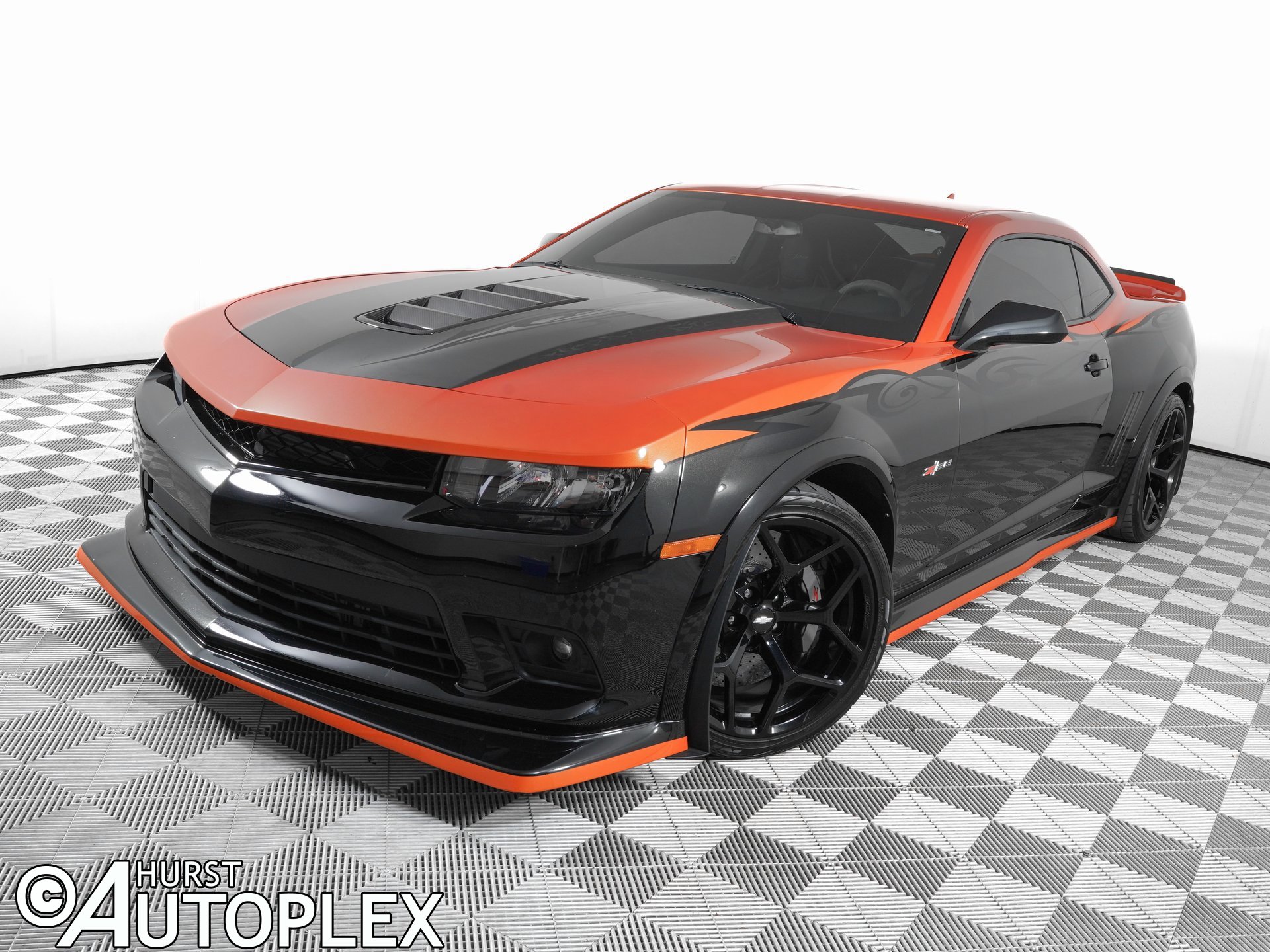 Used 2015 Chevrolet Camaro Z/28 image 1