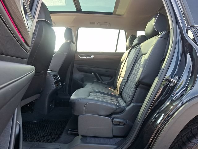 Used 2026 Volkswagen Atlas SEL Premium R-Line AWD/4WD image 12