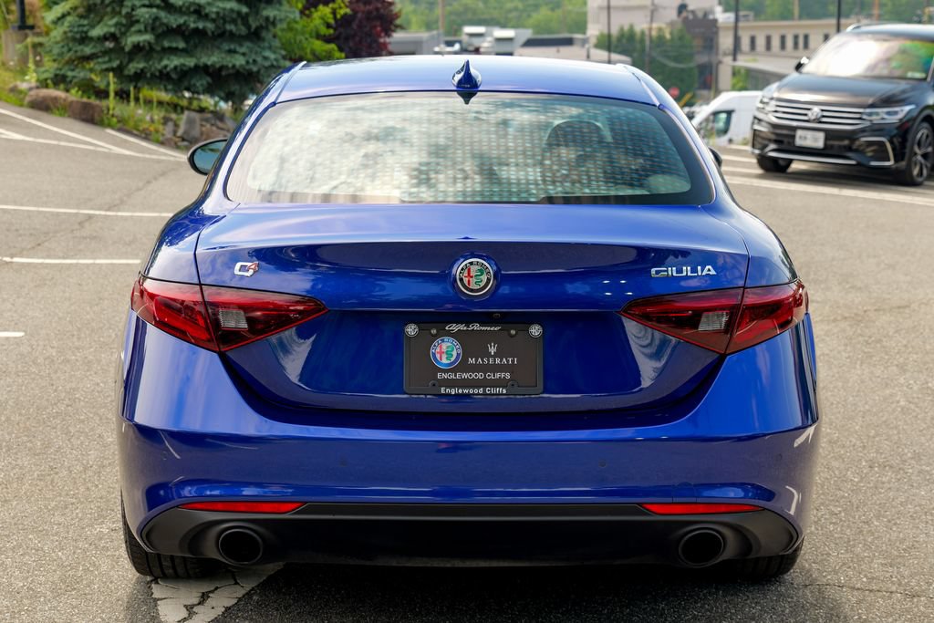 Used 2023 Alfa Romeo Giulia Sprint AWD/4WD image 6
