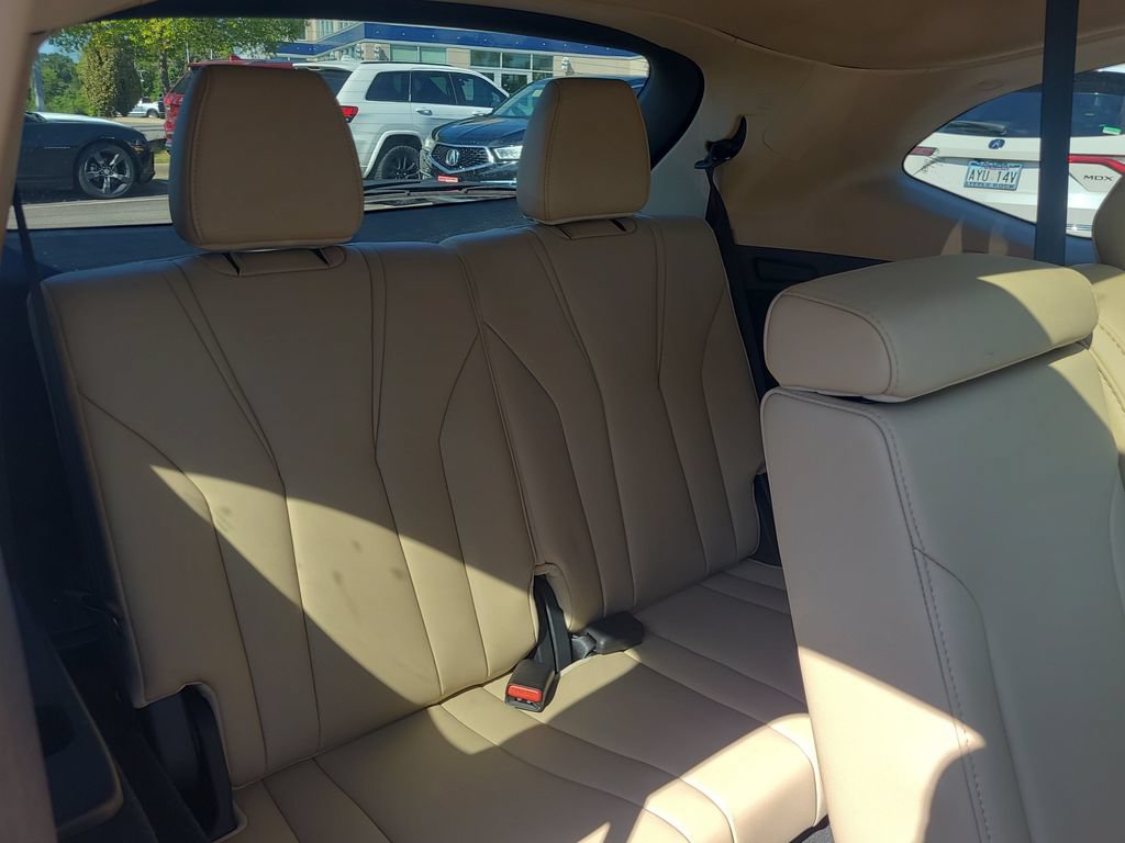 Certified 2025 Acura MDX FWD image 17