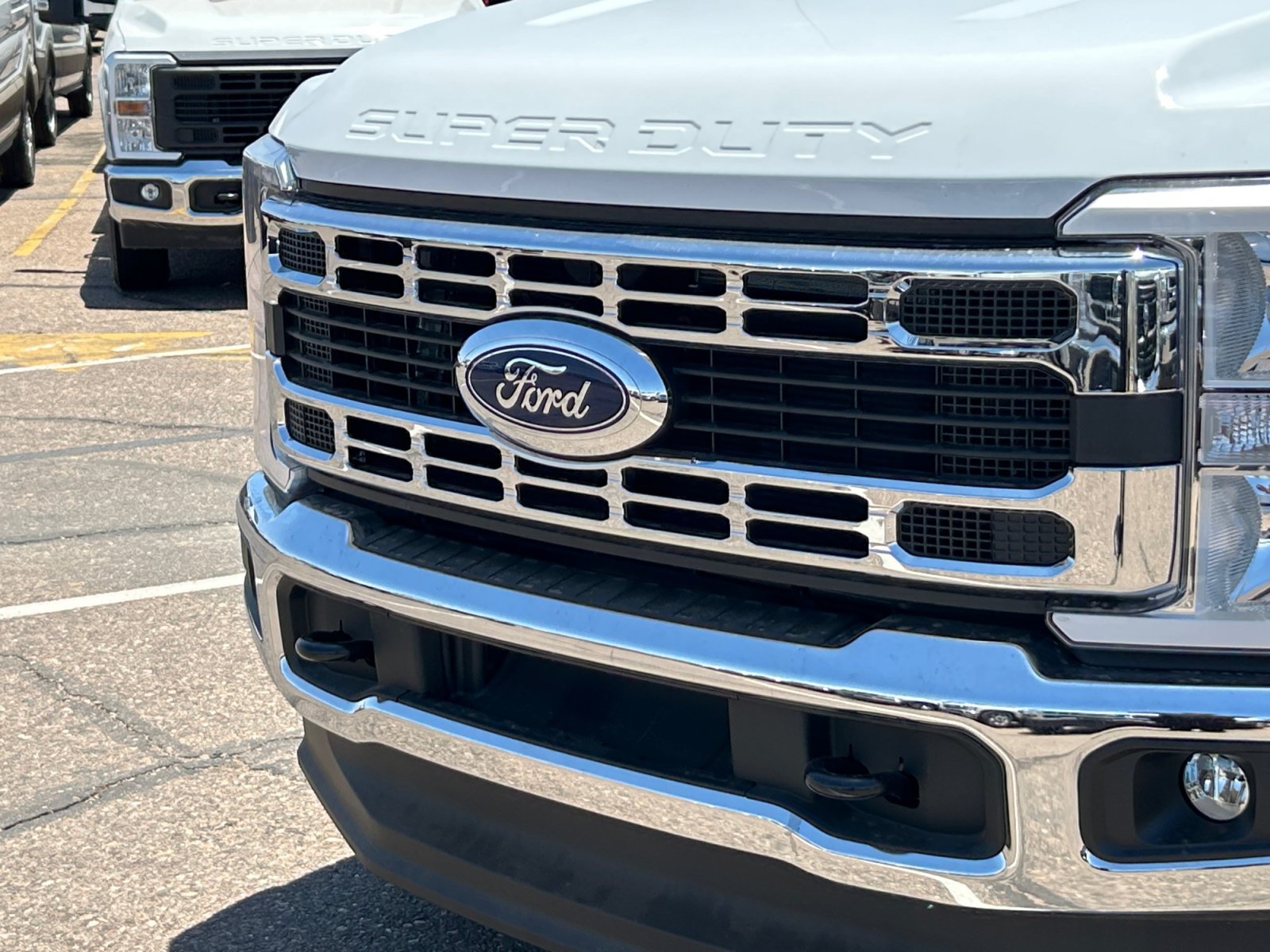 New 2026 Ford F350 XLT w/ FX4 Off-Road Package AWD/4WD image 23