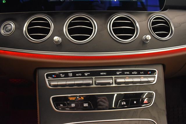 Used 2022 Mercedes-Benz E 450 4MATIC Sedan image 29