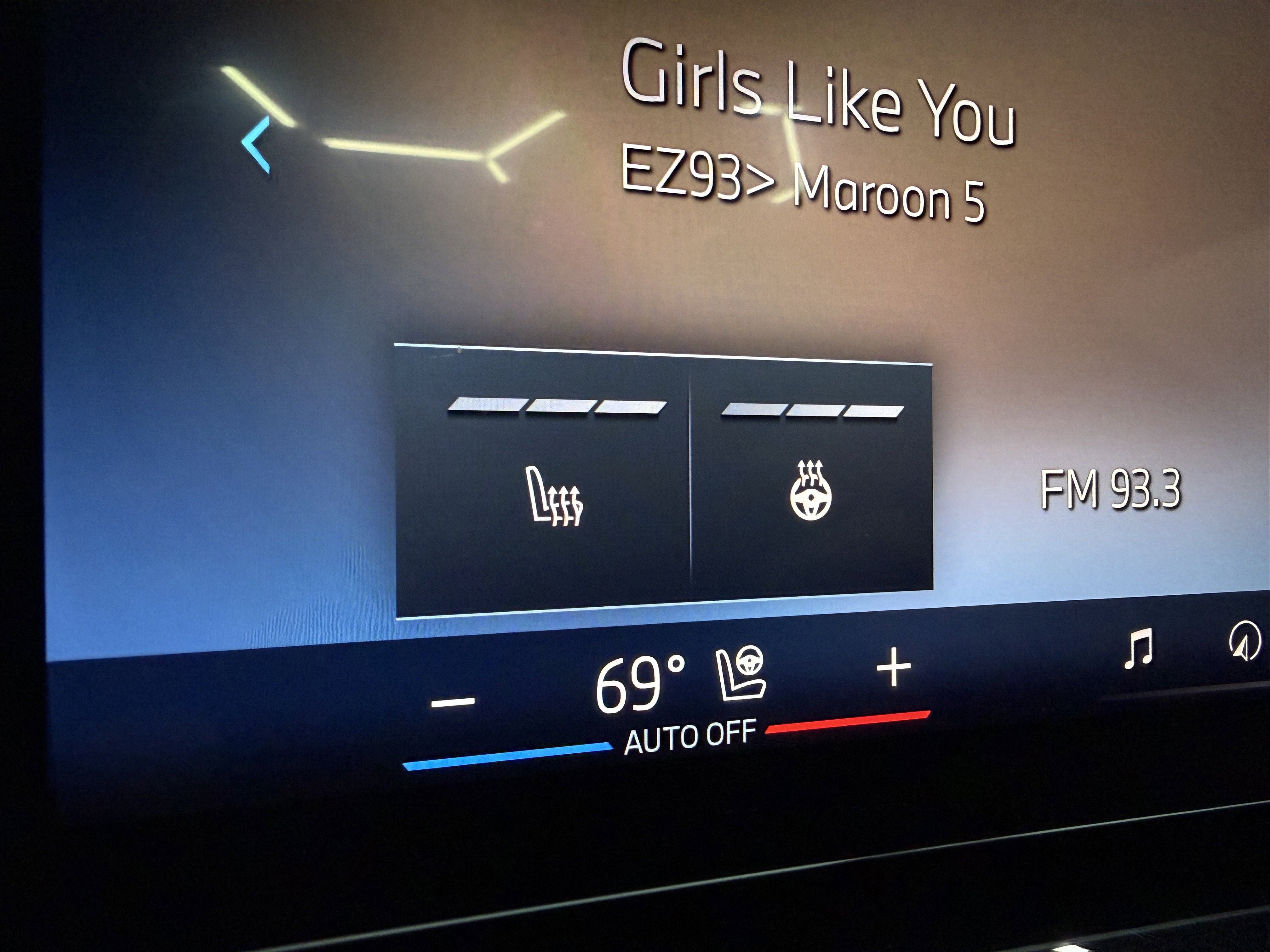 Used 2024 BMW i5 eDrive40i w/ M Sport Package image 17