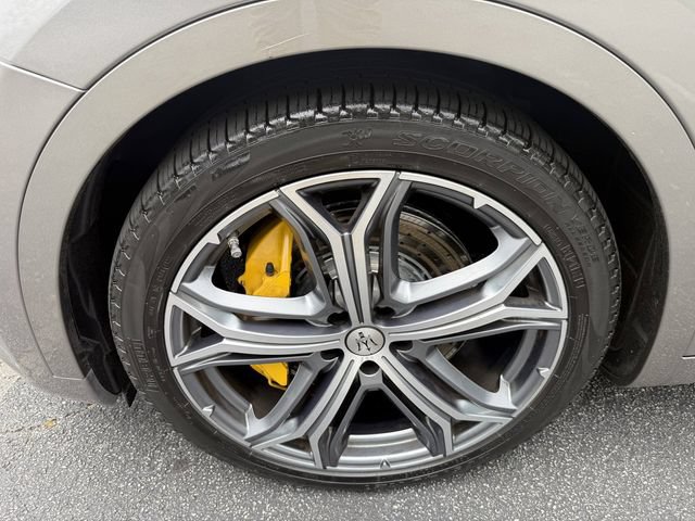 Used 2019 Maserati Levante GTS AWD/4WD image 52