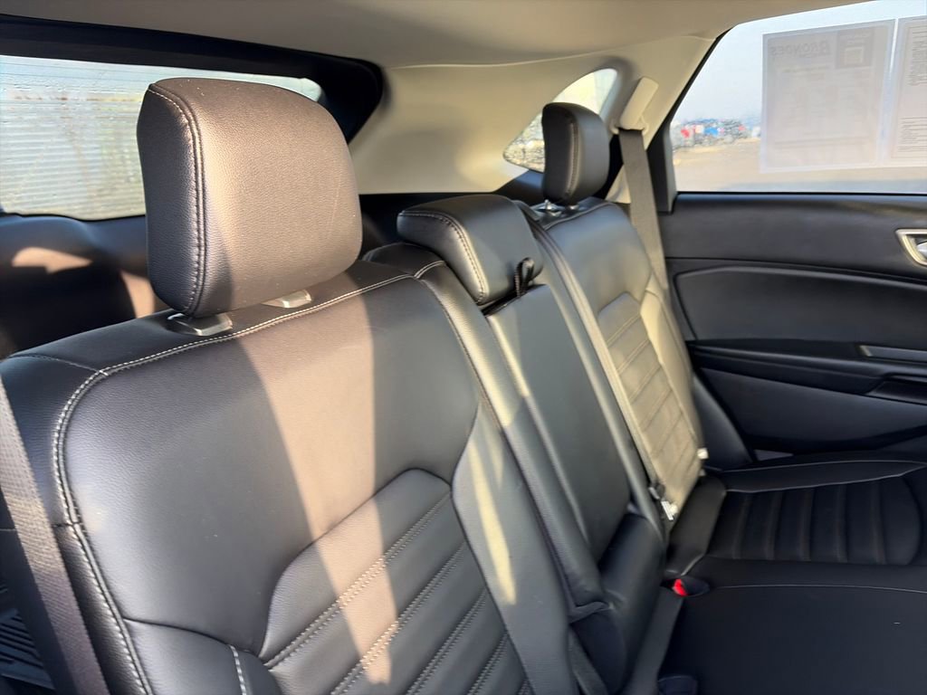 Used 2024 Ford Edge SEL w/ Convenience Package image 35