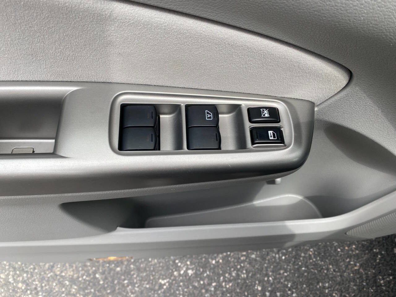 Used 2010 Subaru Forester 2.5X Limited w/ Popular Equipment Group 2 image 12