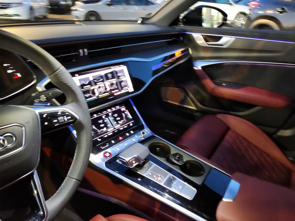Certified 2025 Audi S6 Prestige image 9