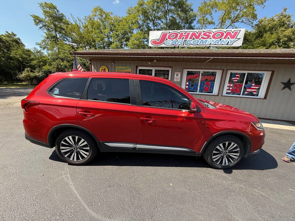 Used 2019 Mitsubishi Outlander SE image 3