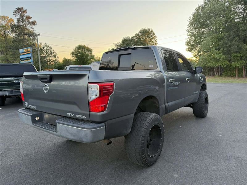 Used 2017 Nissan Titan SV AWD/4WD image 6