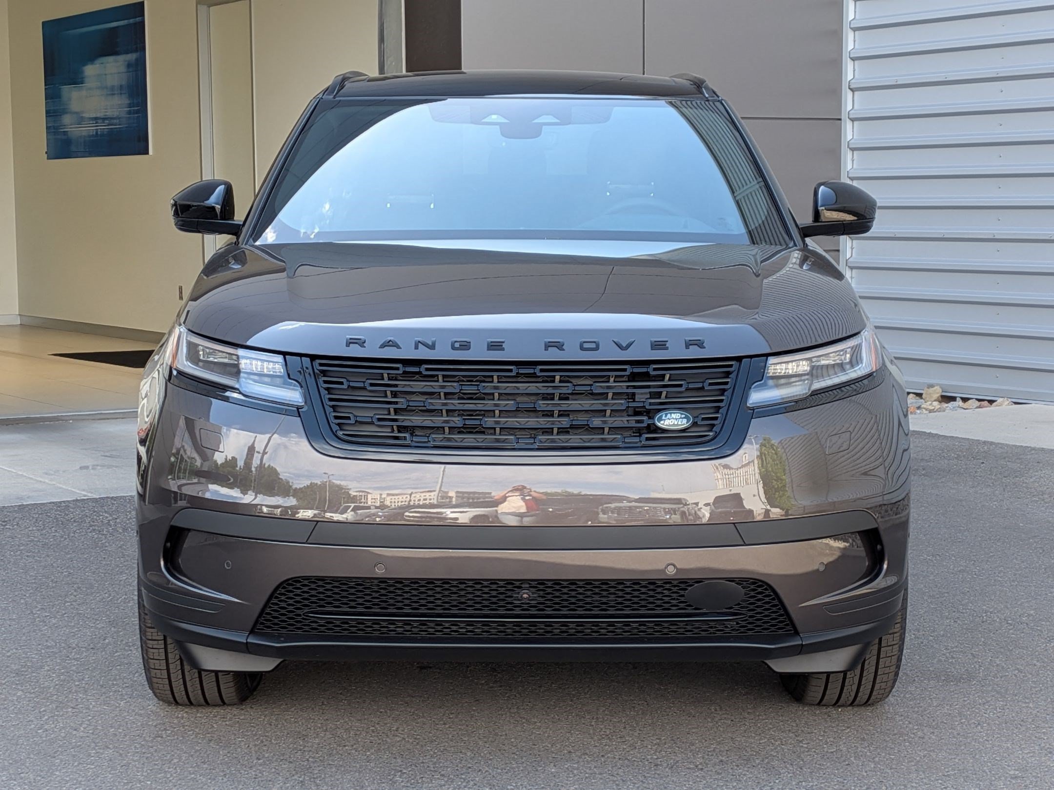New 2026 Land Rover Range Rover Velar S AWD/4WD image 2