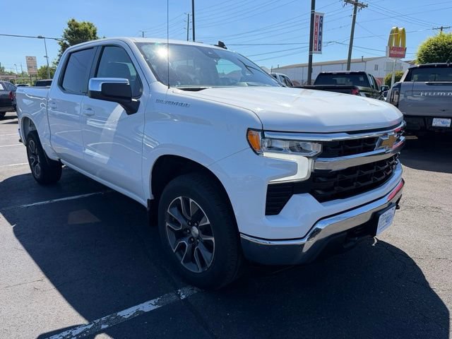 Certified 2022 Chevrolet Silverado 1500 LT AWD/4WD image 1