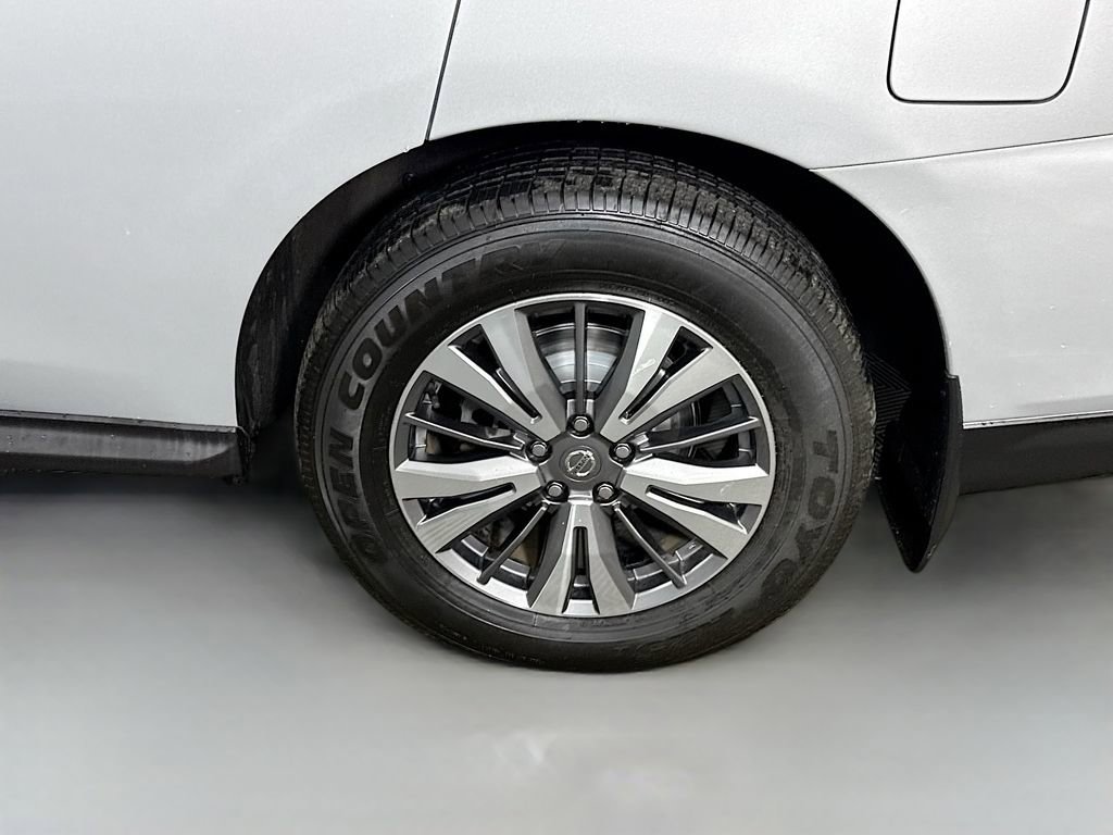 Used 2020 Nissan Pathfinder S image 35