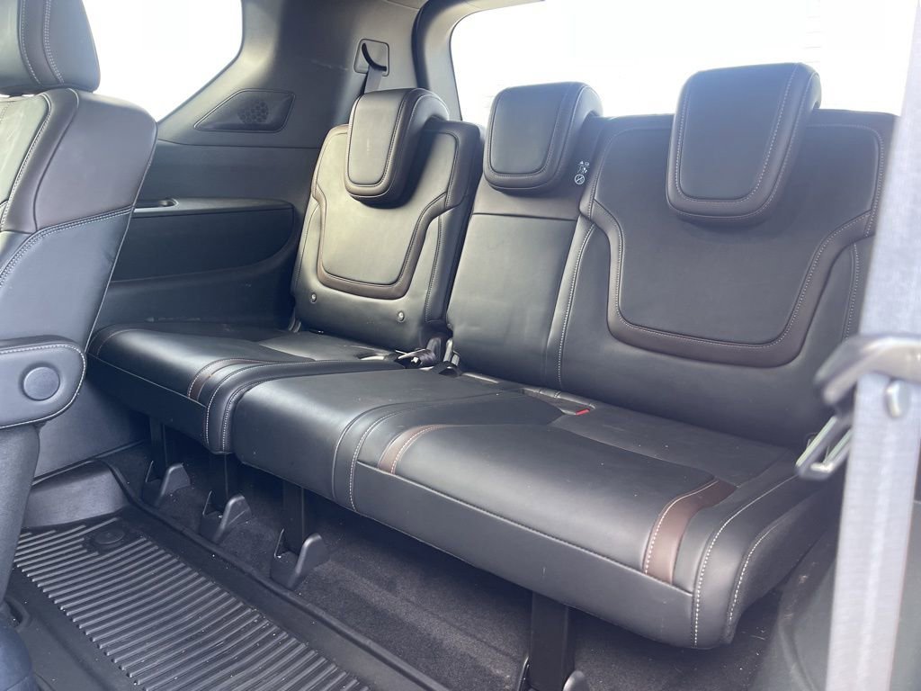 Used 2025 Nissan Armada SL w/ Captain's Chari Seat Package RWD image 12