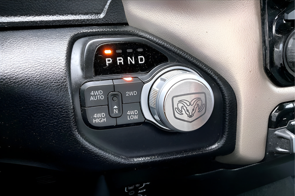 Used 2019 RAM 1500 Laramie AWD/4WD image 22