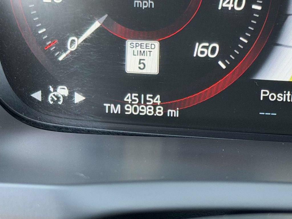 Used 2022 Volvo XC90 T6 Momentum w/ Advanced Package AWD/4WD image 30