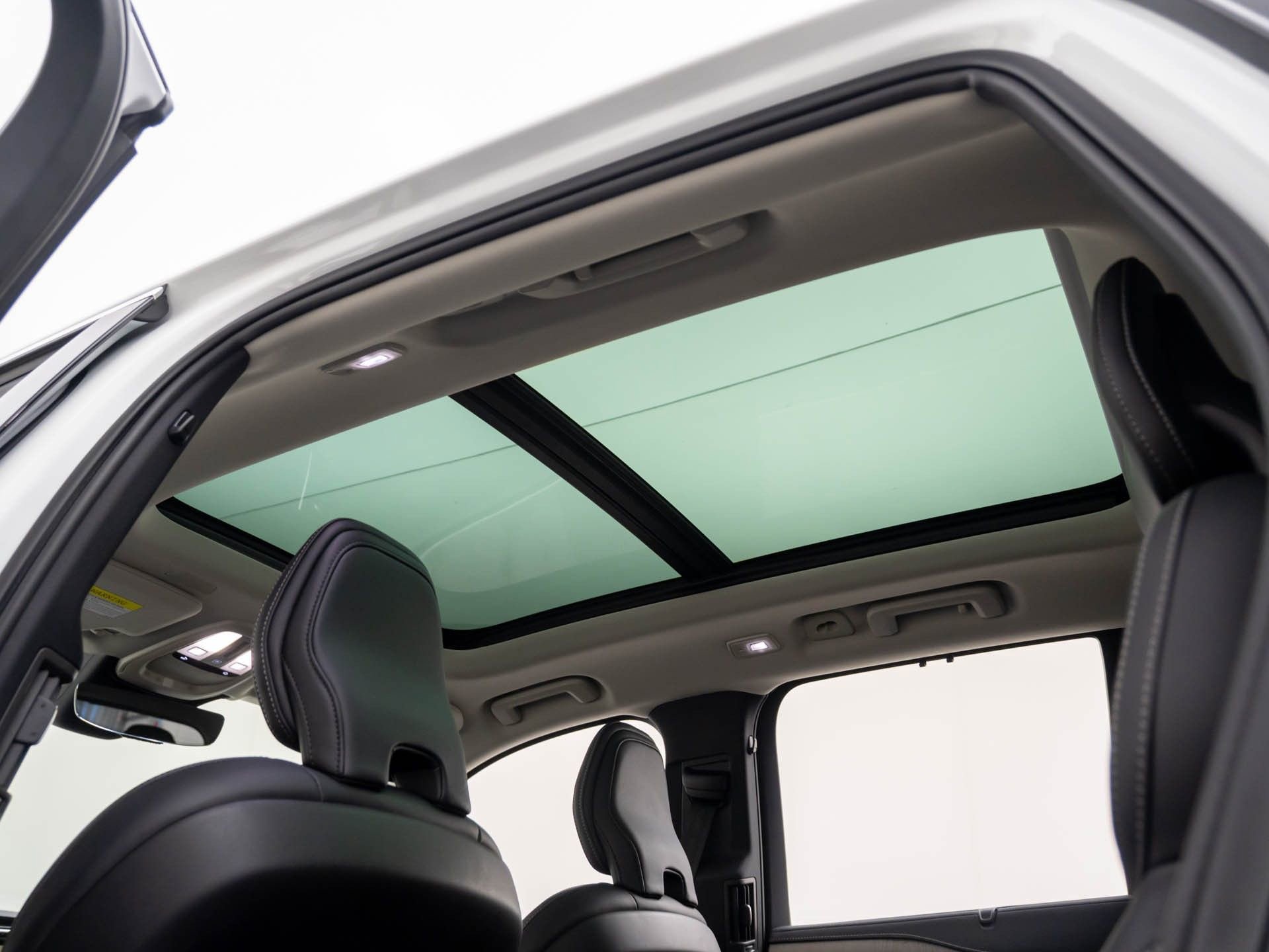 Used 2024 Volvo XC90 B6 Ultimate w/ Protection Package image 20