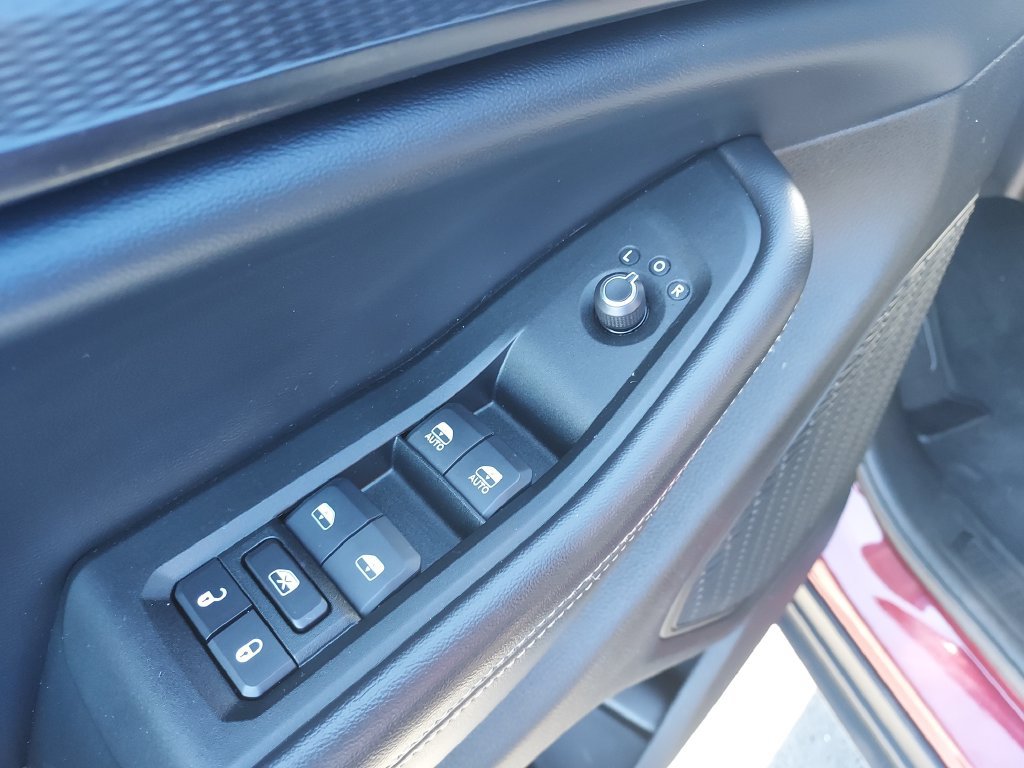 Used 2024 Jeep Grand Cherokee L Laredo AWD/4WD image 13