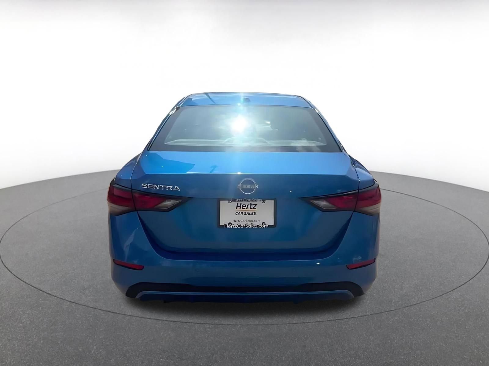 Used 2025 Nissan Sentra SV image 12