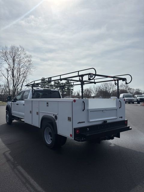 New 2026 Ford F550 4x4 Crew Cab image 7