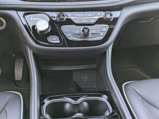 New 2026 Chrysler Pacifica Limited image 22