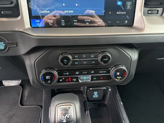 New 2025 Ford Bronco Outer Banks image 19